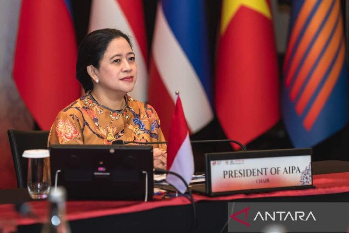 Indonesian House Speaker hands over AIPA chairmanship to Laos