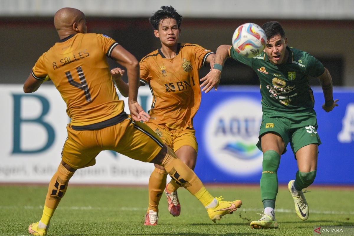 Persebaya kembali ke jalur kemenangan seusai tekuk Bhayangkara FC 2-1