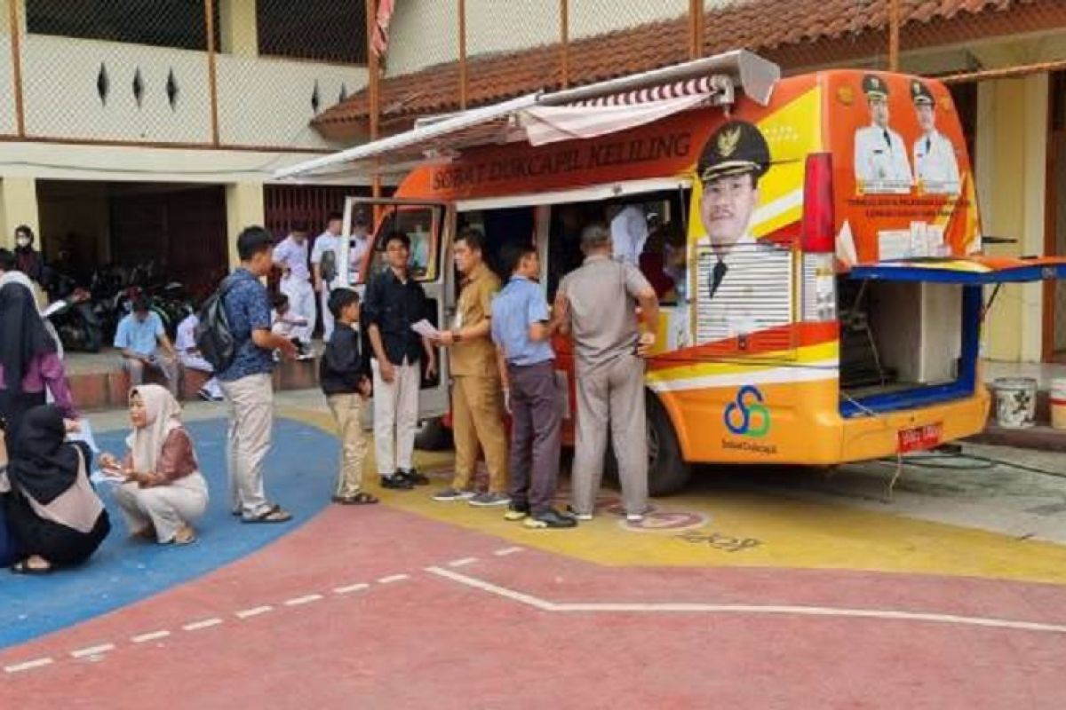 Optimalkan layanan e-KTP, Disdukcapil Tangerang turun ke sekolah