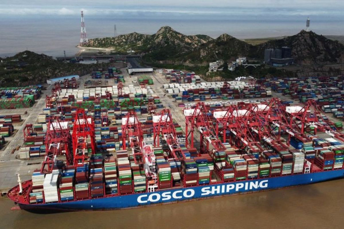Ekspor-impor China dilaporkan merosot pada Juli, prospek pemulihan terancam