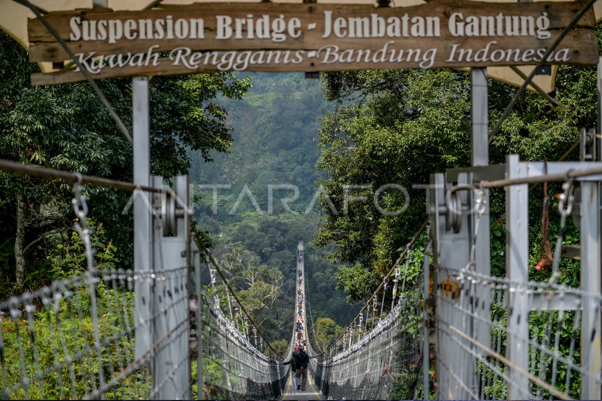 Jembatan Gantung Terpanjang se Asia Tenggara ANTARA Sumbar