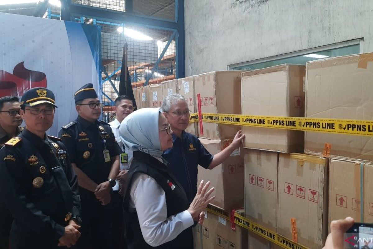 Bea Cukai Soetta cegah upaya penyeludupan 4,8 ton obat ilegal ke Uzbekistan