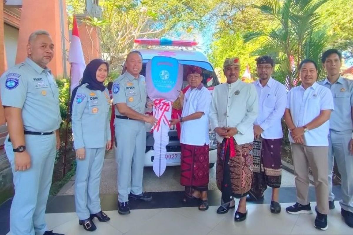 Jasa Raharja bantu ambulans ke Pemprov Bali