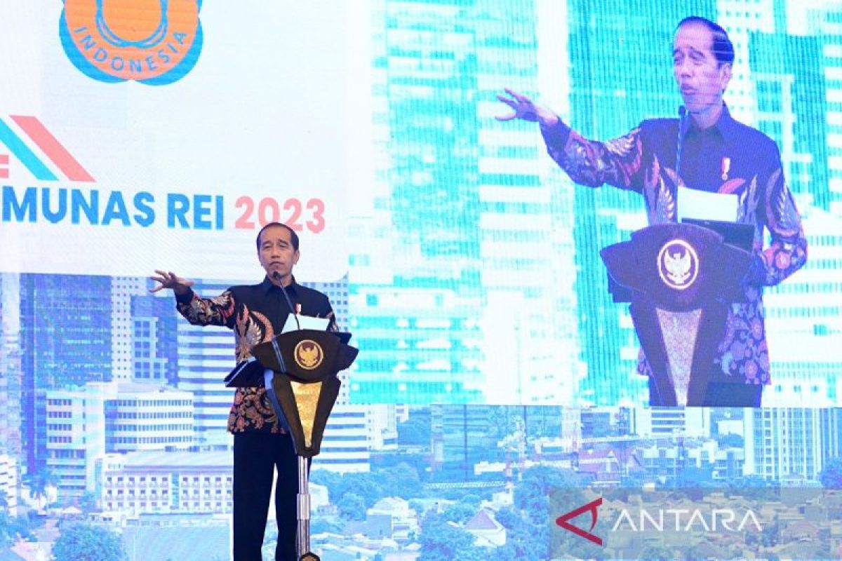 Jokowi: Ada perusahaan properti China ambruk berutang Rp4.400 triliun