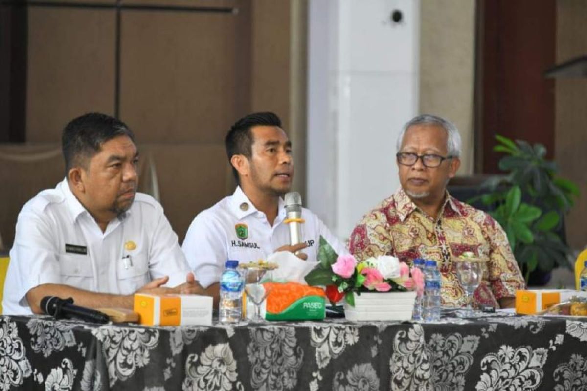 Wabup Labura buka FGD Pendalaman Evaluasi Tematis Dukungan DAK Pembangunan Daerah