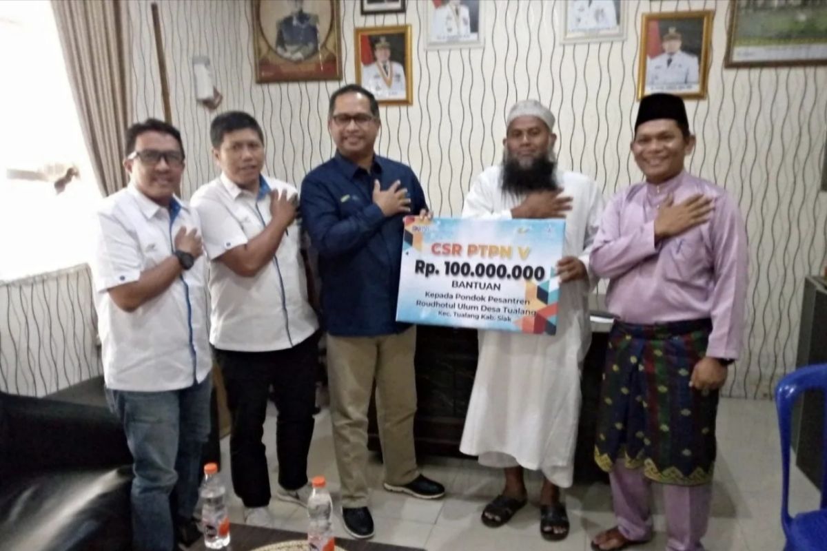 PTPN V salurkan bantuan ke sejumlah pesantren