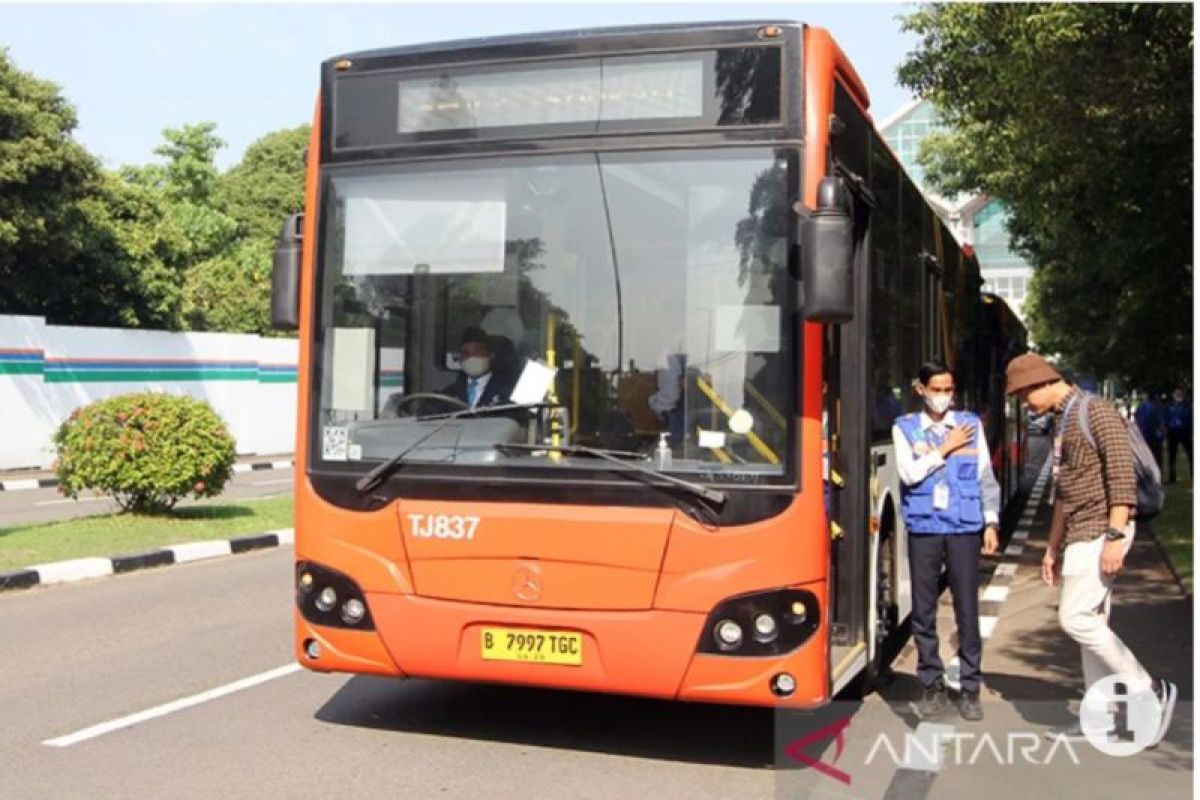 Tarif TransJakarta rute Kalideres-Bandara Soekarno-Hatta Rp5.000