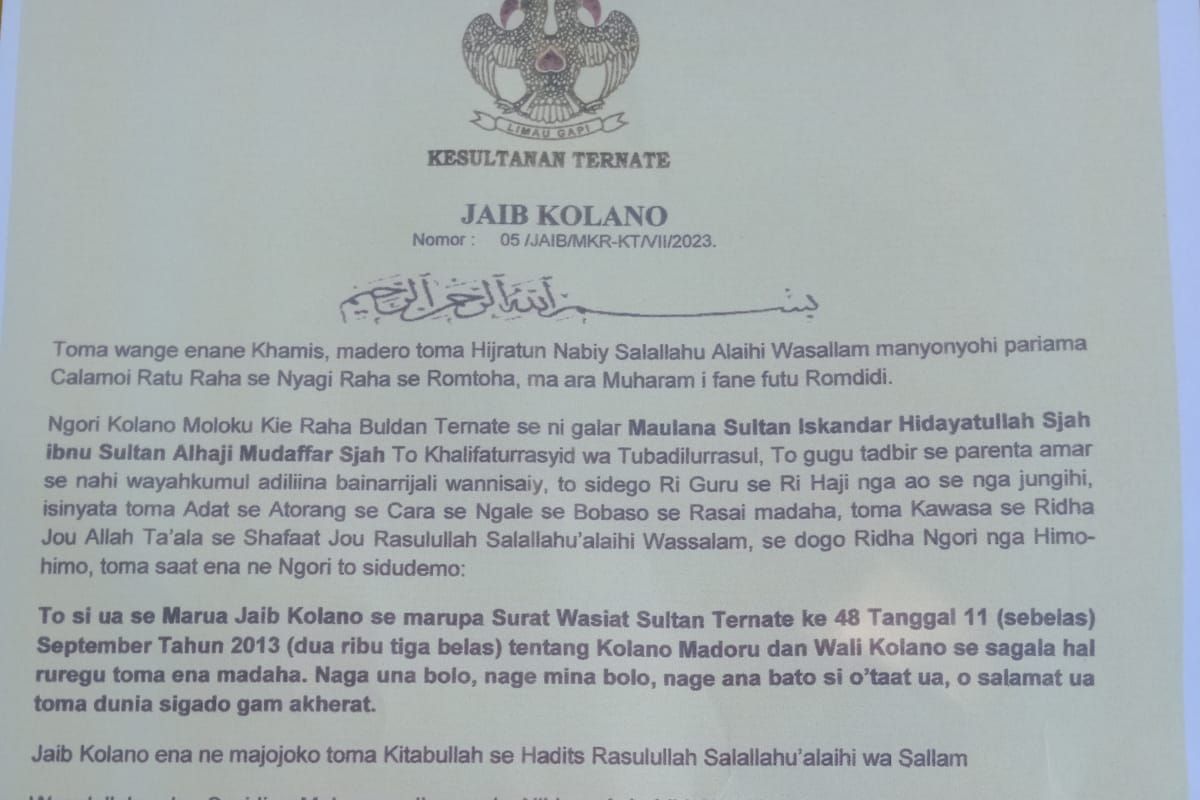 Kesultanan Ternate batalkan status dua anak kembar