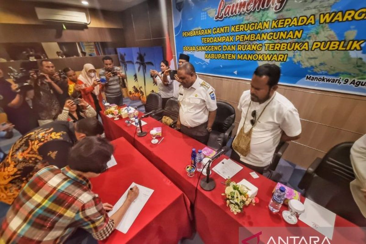 Pemerintah Manokwari bayar ganti rugi lahan Pasar Sanggeng dan RTP Borarsi