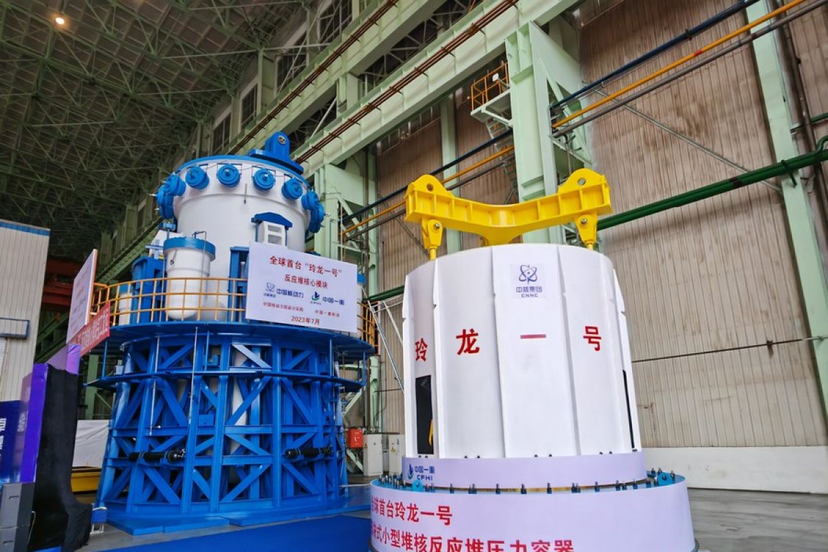 China rampungkan perakitan modul inti dari reaktor nuklir kecil