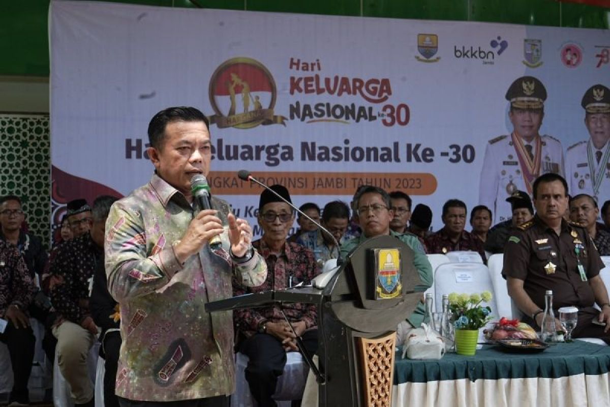 Gubernur resmikan sekolah lansia pertama di kota Jambi