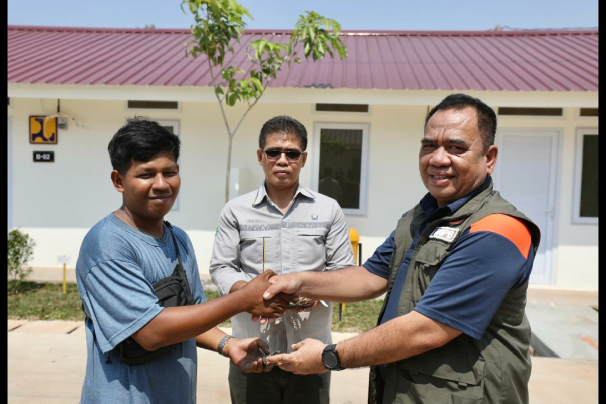 BNPB serahkan rumah warga terdampak gempa bumi