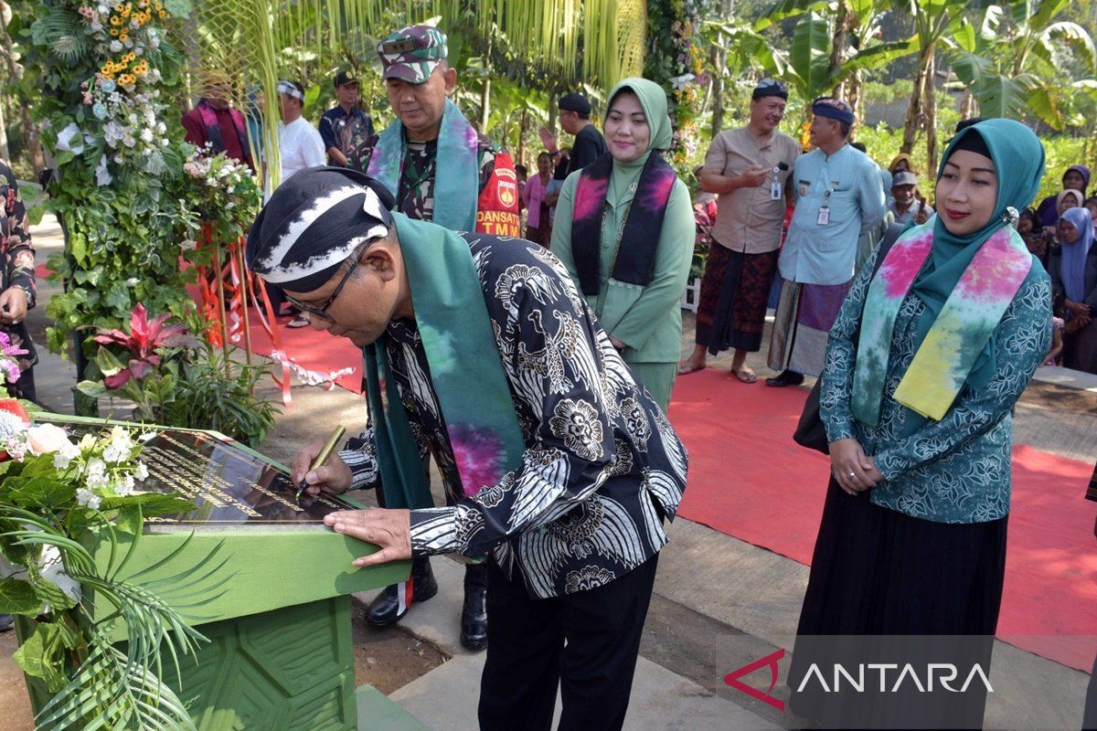 Bupati Boyolali harap jalan hasil  TMMD tingkatkan perekonomian desa