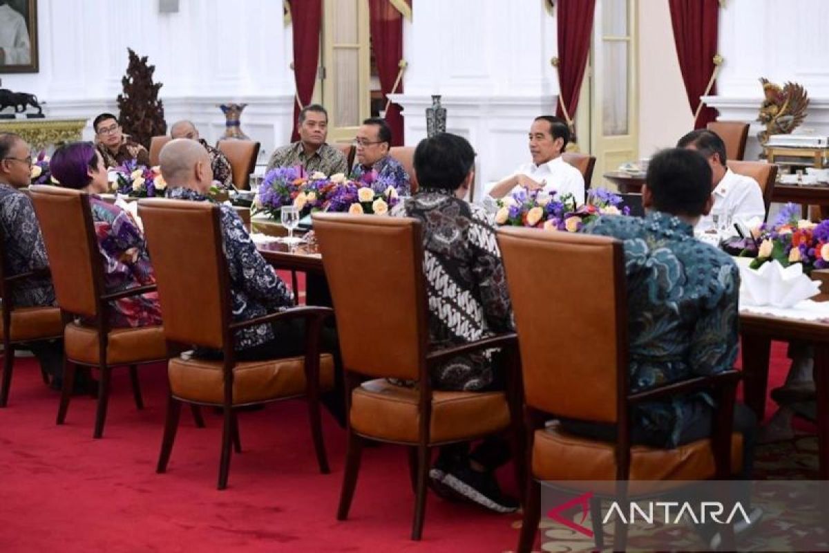 Country needs bold leader who can sustain downstreaming policy: Widodo