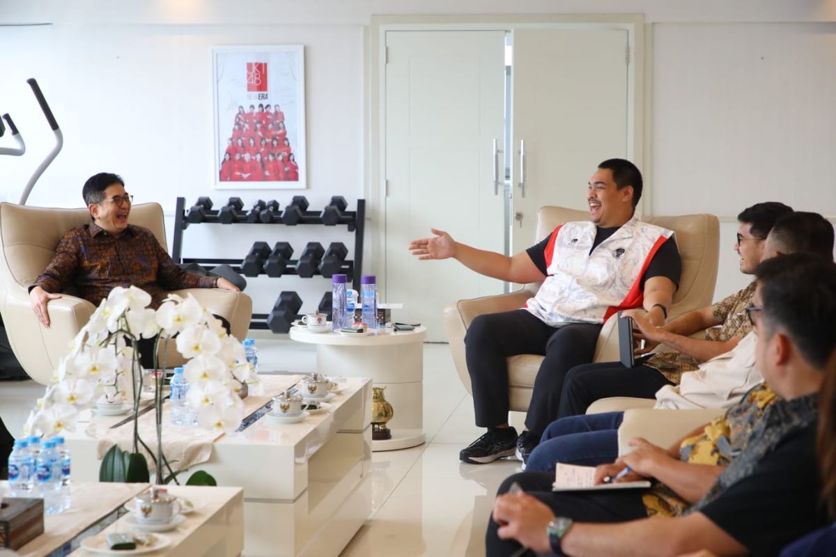 Perpani briefs Sports Minister on Olympics preparations 