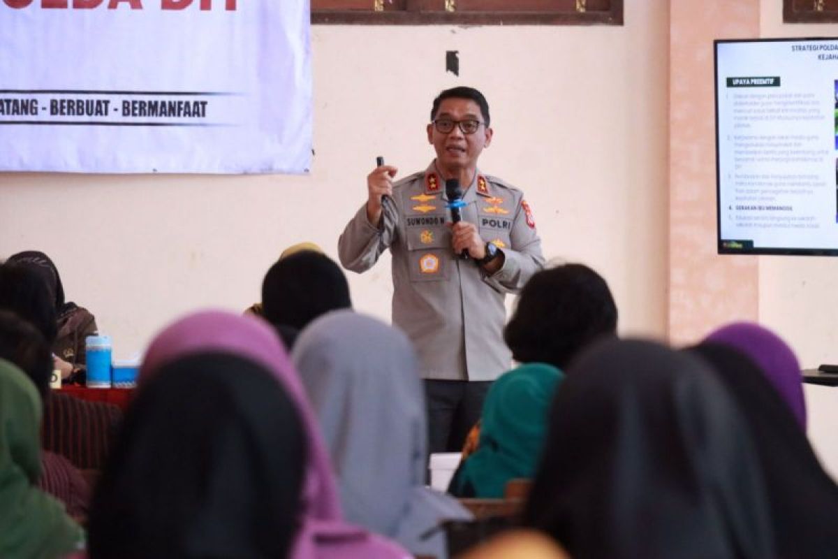 Kapolda DIY galakkan Program "Ibu Menanggil" atasi kenakalan remaja