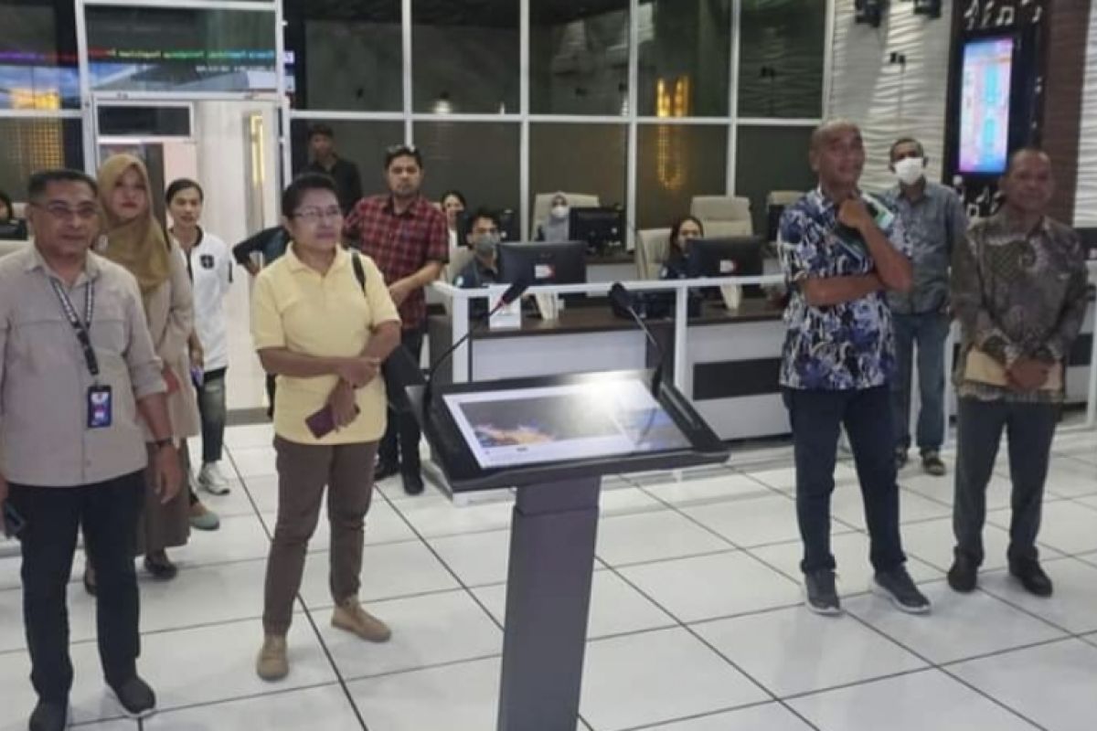 Pemkab Malteng studi tiru percepatan transformasi digital di Ambon tingkatkan layanan publik