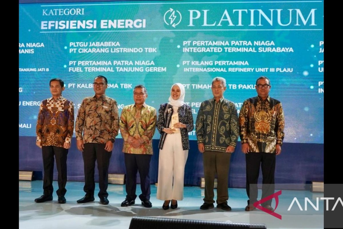 Semen Padang raih penghargaan atas kontribusi inovasi dan lingkungan 