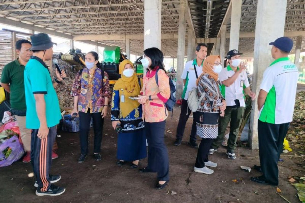 Kantor Sekretariat Wapres monitor pengelolaan sampah TOSS Center Bali
