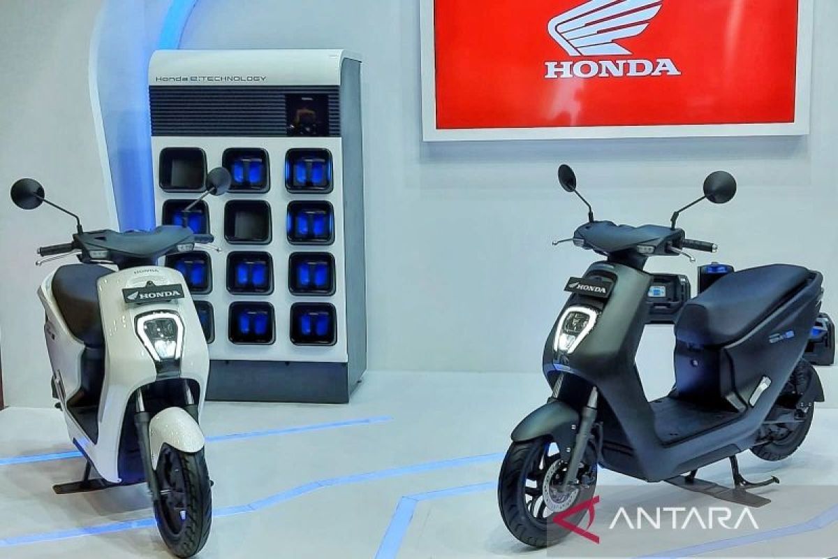 Honda resmi pasarkan sepeda motor listrik EM1 e: di GIIAS 2023