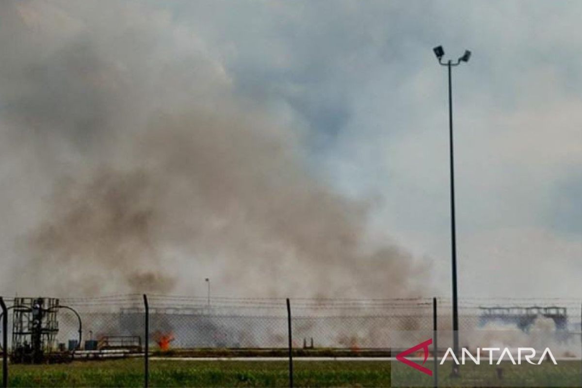 Lahan cluster 1 PT PGE di Aceh Utara terbakar saat pekerja bakar rumput