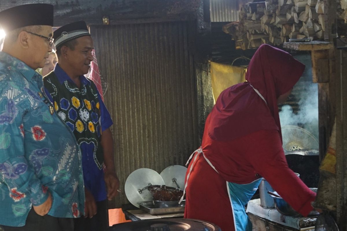 Pemkab HSS terus dorong kemajuan pelaku UMKM daerah