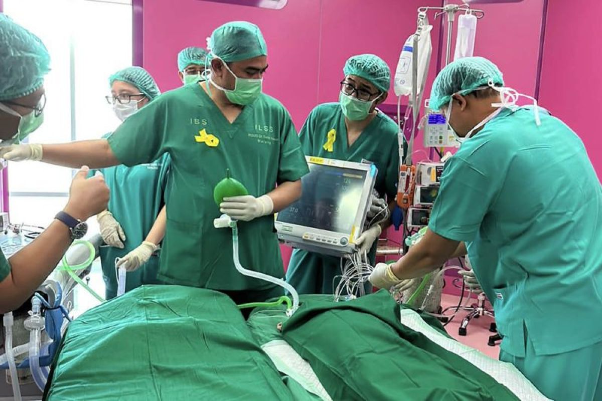 Tim dokter RSSA berhasil pisahkan bayi kembar siam Aisyah dan Aliyah