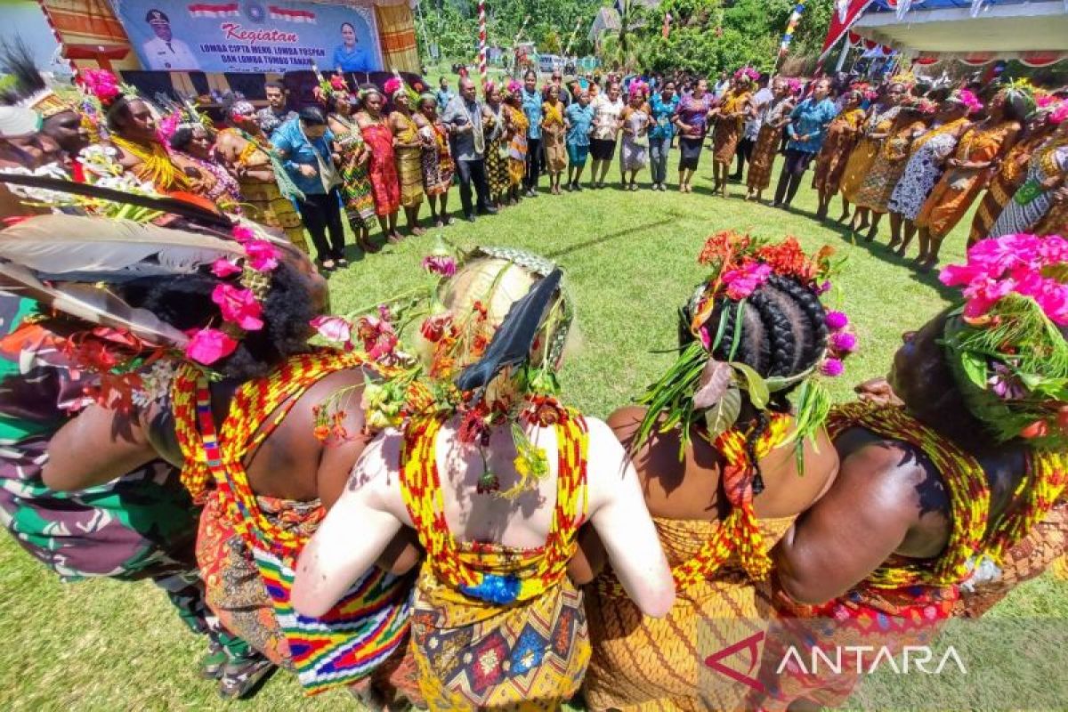 Distrik Manokwari Utara gelar lomba tari tradisional meriahkan HUT RI