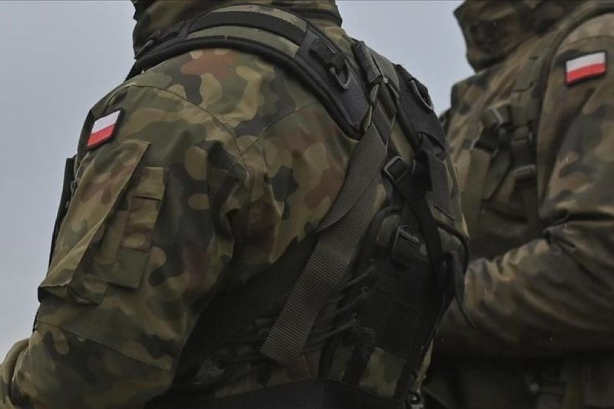 Polandia umumkan penambahan pasukan 10.000 tentara ke perbatasan dengan Belarus