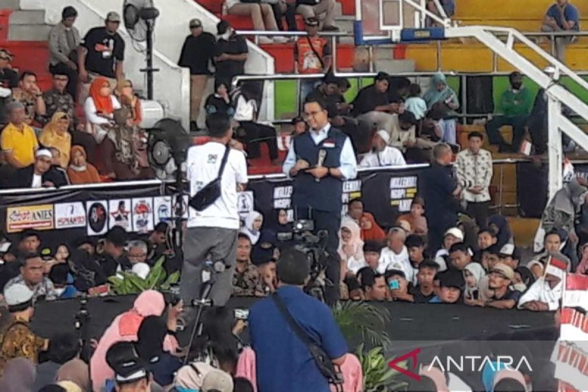 Anies Baswedan temui kaum milenial di Magelang