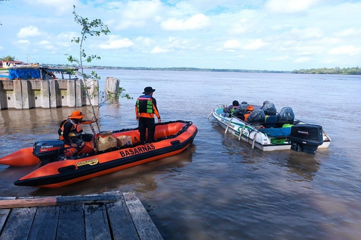 SAR Timika sebut korban perahu Long Boat 15 PK belum ditemukan