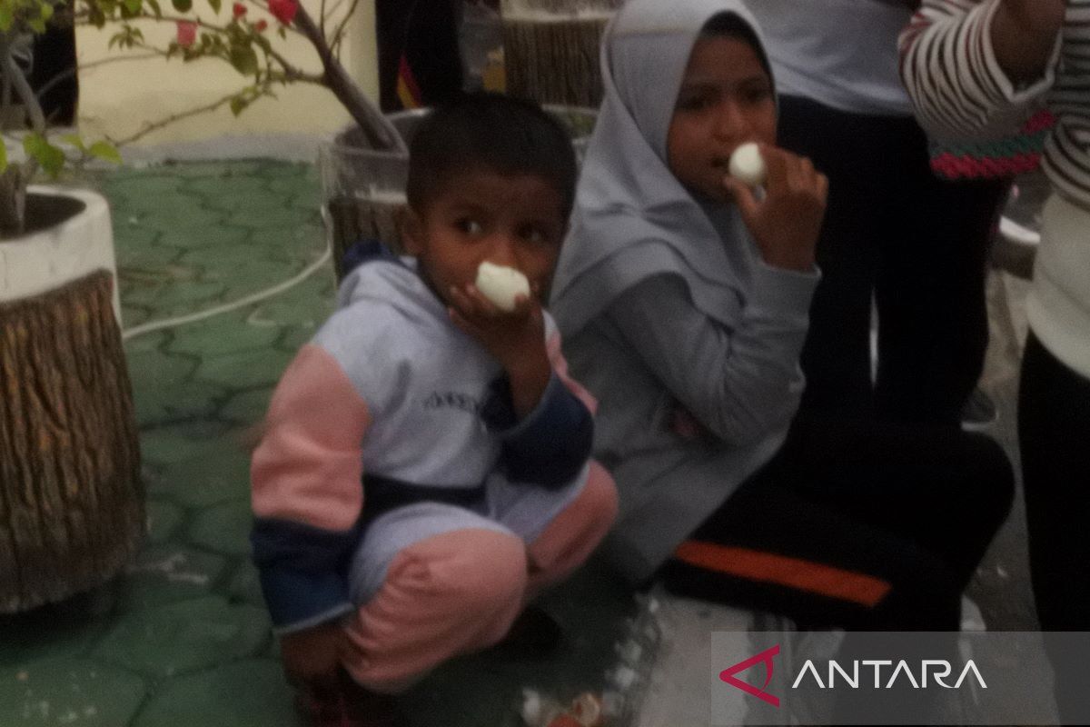 Bapanas bagikan 15.000 butir telur rebus cegah stunting di Kota Kupang