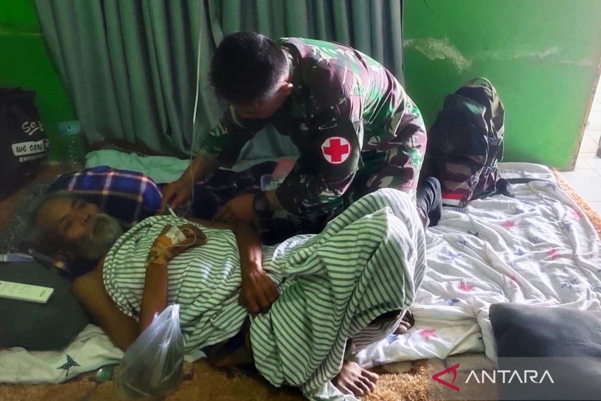Satgas Marinir Pam Ambalat lakukan pengobatan gratis warga Sebatik