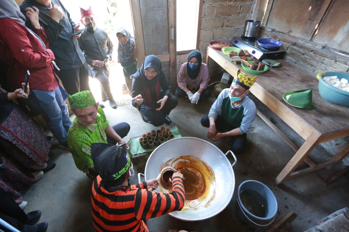 Pertahankan kualitas gula aren organik, kelompok tani Banyuwangi diapresiasi