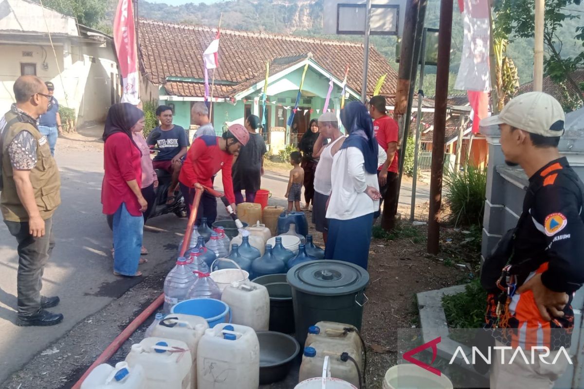 PMI Sukabumi perluas jangkauan penyaluran air bersih