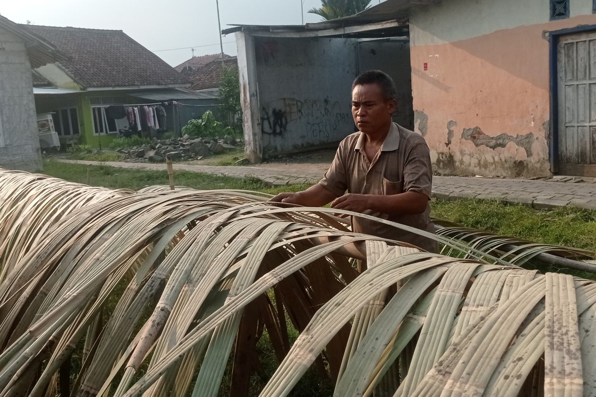 Perajin asal Lebak andalkan anyaman bambu untuk pemenuhan ekonomi
