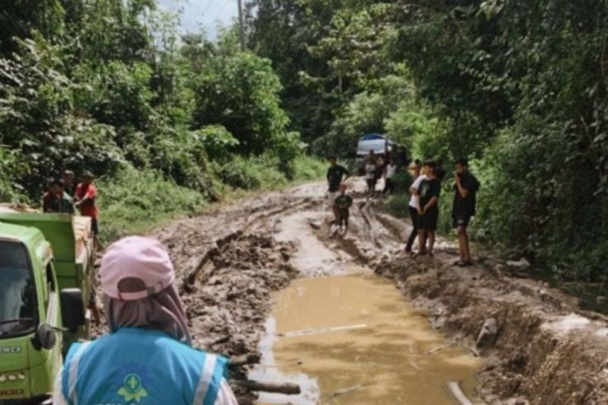 Srikandi PLN menerangi wilayah 3T di Sulselrabar