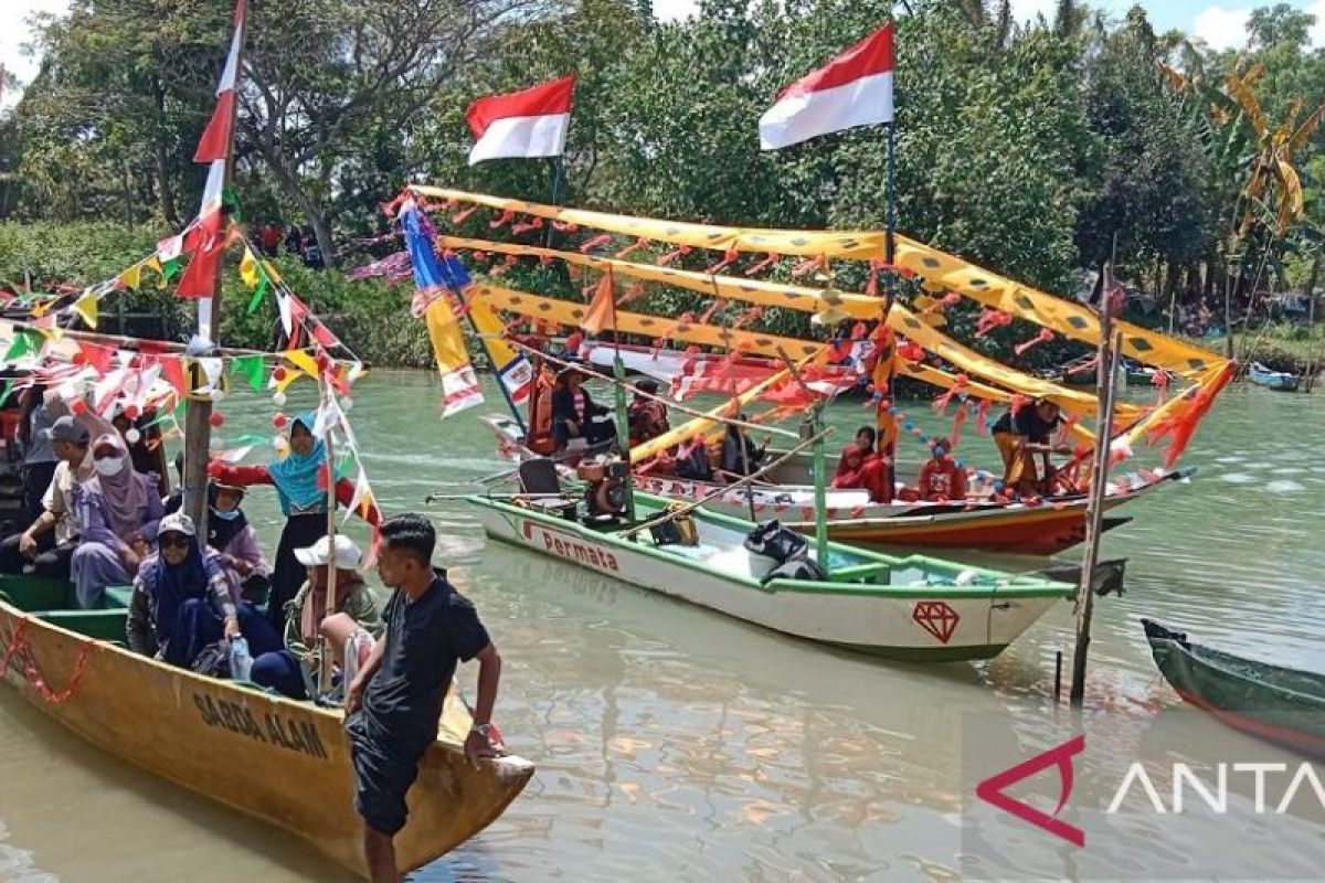 Nelayan Bangkalan kampanyekan laut dan sungai bebas sampah
