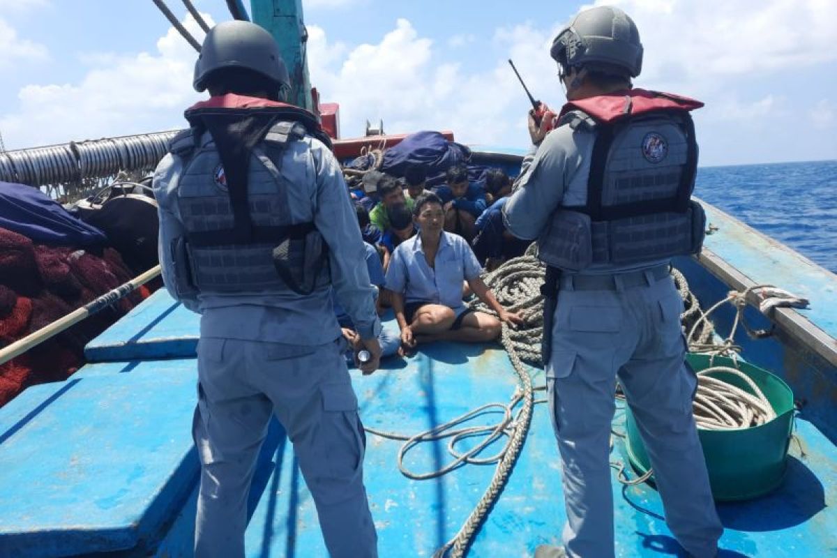 Bakamla RI tangkap kapal ikan Vietnam di Laut Natuna Utara