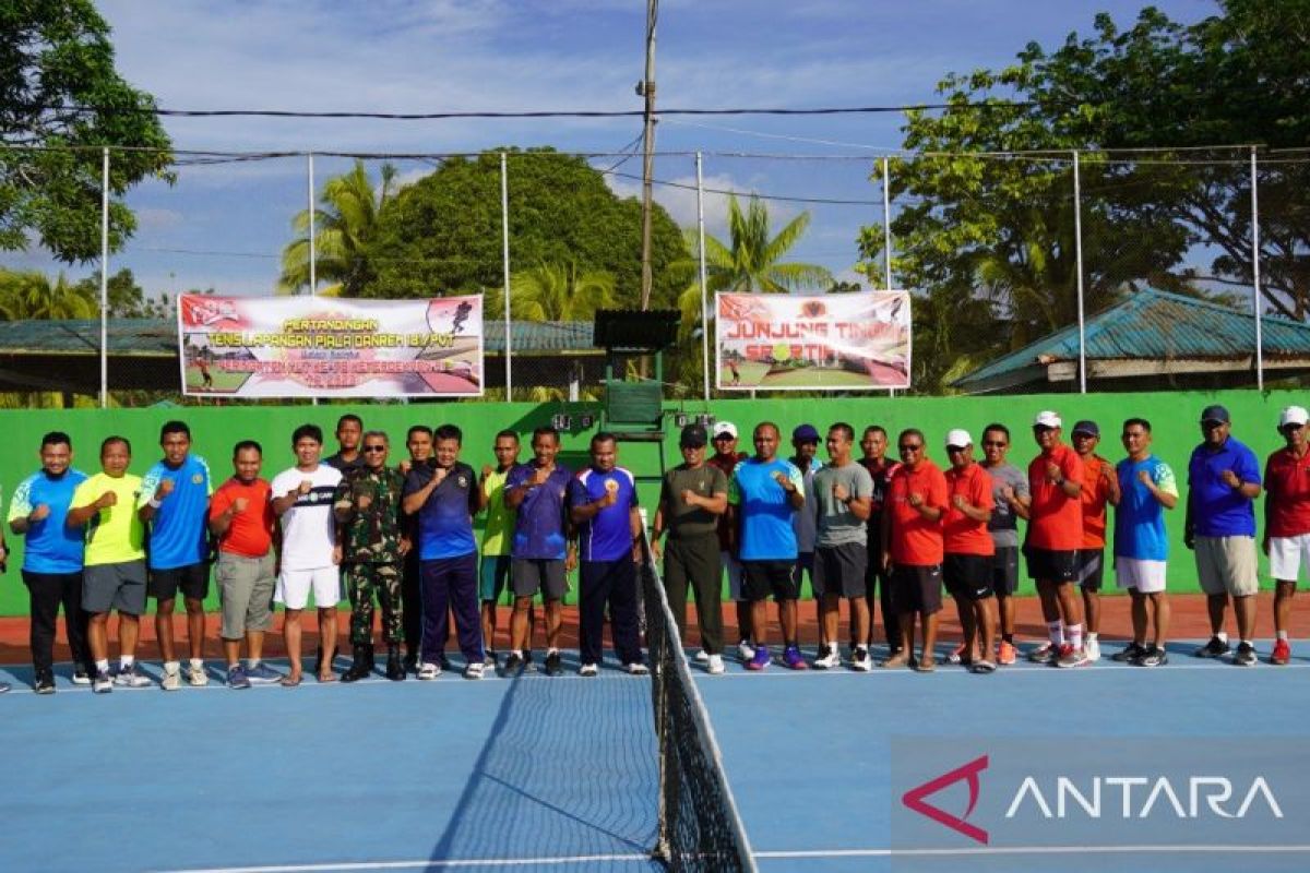 Korem 181/PVT gelar pertandingan tenis meriahkan HUT RI