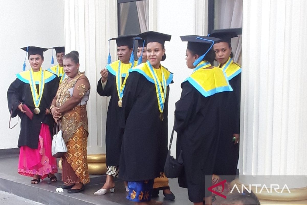 Pemkab Biak sebut lulusan sarjana pendidikan STIKIP siap pakai