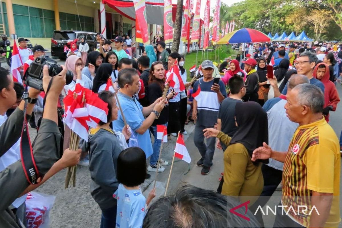 Kaltim kemarin, ribuan bendera dibagi pemprov hingga gebyar UMKM