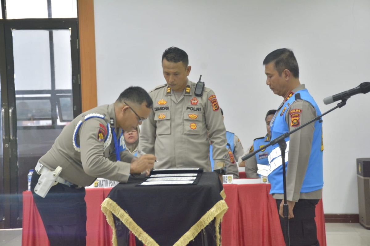 Kapolda Jambi pimpin pengambilan sumpah panitia dan peserta seleksi pendidikan alih golongan