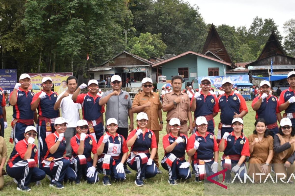 ASN Setwan Samosir tampil prima ikuti lomba gerak jalan semarakkan HUT RI