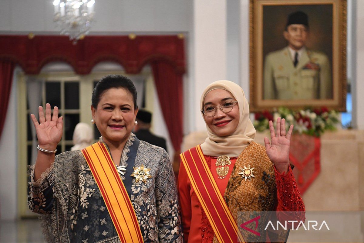 Presiden Jokowi tak pernah cerita pemberian tanda kehormatan, ungkap Iriana