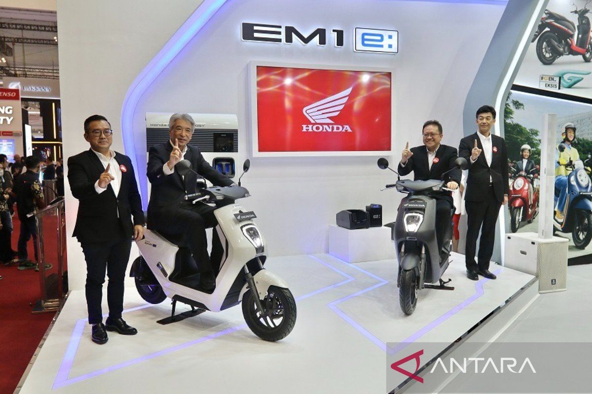 AHM luncurkan sepeda motor listrik Honda "EM1 e:"