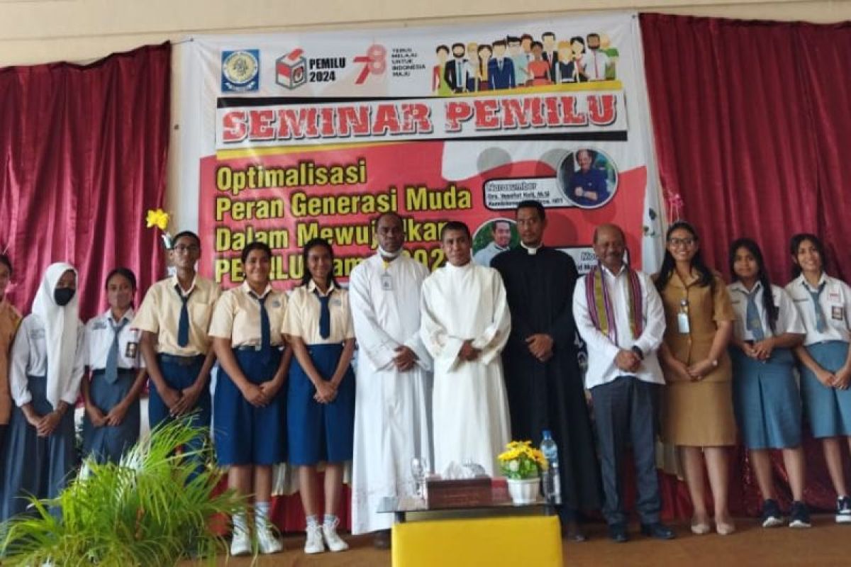 SMAS Seminari Santo Rafael Oepoi Kupang gelar Seminar Pemilu 2024