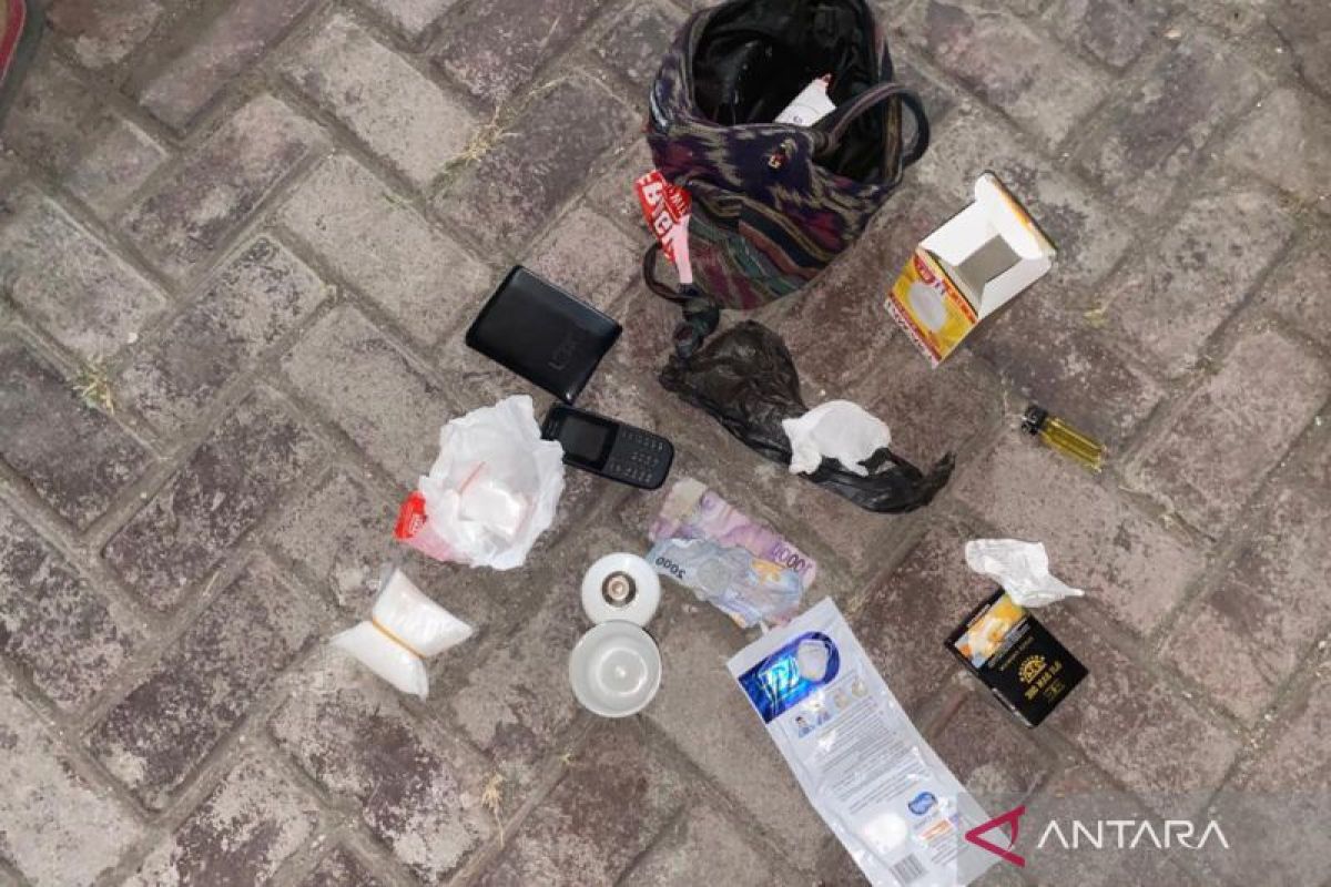 Terungkap penyelundupan sabu lewat 'bohlam' di Lombok Timur, berikut kronologinya!