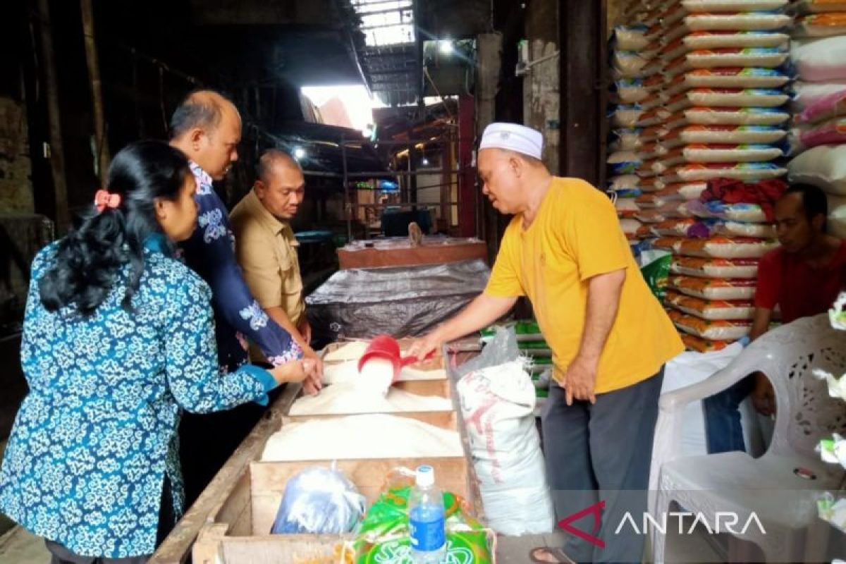 Pemkot terus awasi harga bahan pokok di pasar tradisional Palangka Raya