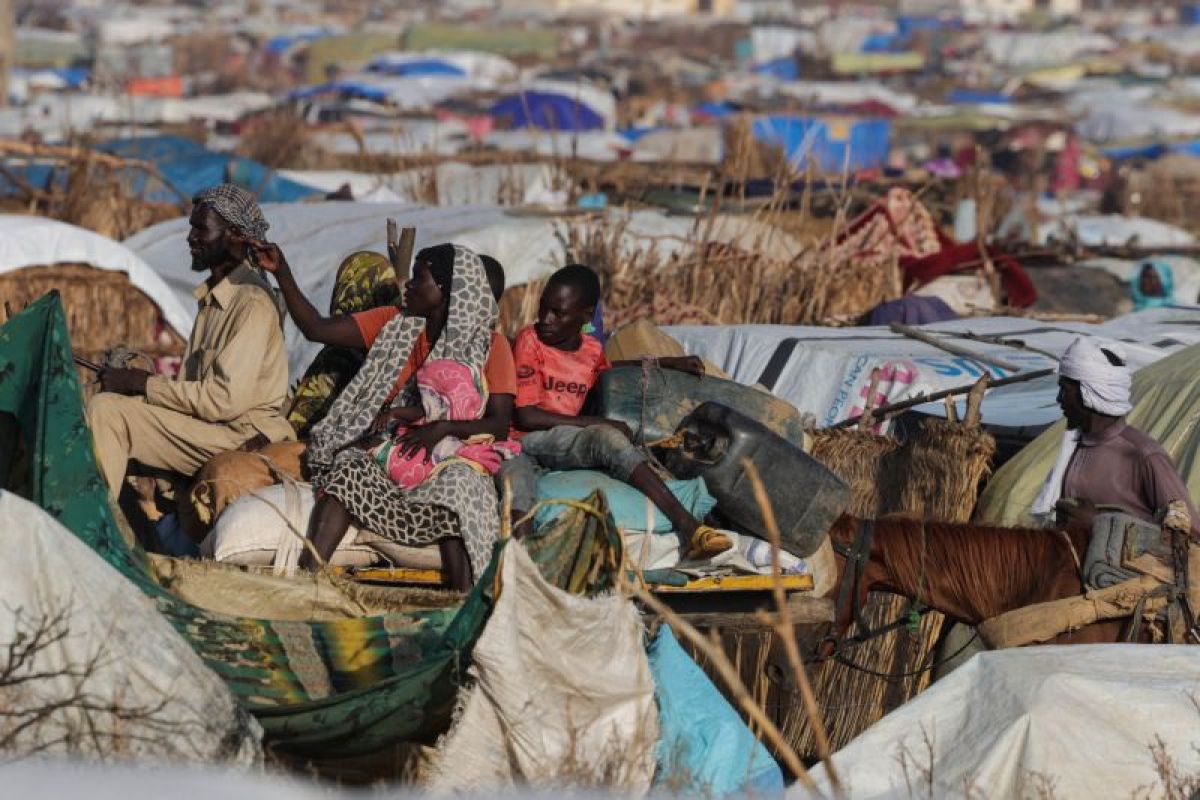 Jenazah bergelimpangan di jalan-jalan Sudan membusuk, picu bencana kesehatan